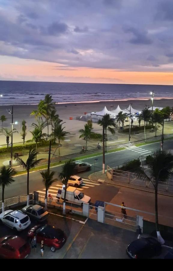 Apartamento Aconchegante A Beira Mar Прая-Гранди Экстерьер фото